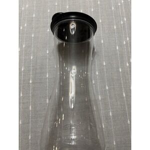 Rubbermaid 7M32 Shatter Resistant 2 Qt Plastic Carafe Double Flip Lid